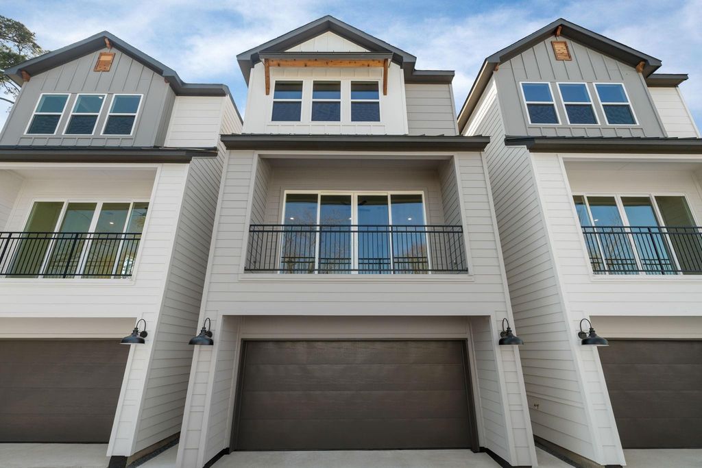 826 Curtin Street F, Houston, TX 77018