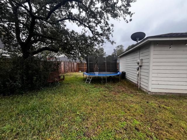 4311 Broadleaf Street, Houston, TX 77345