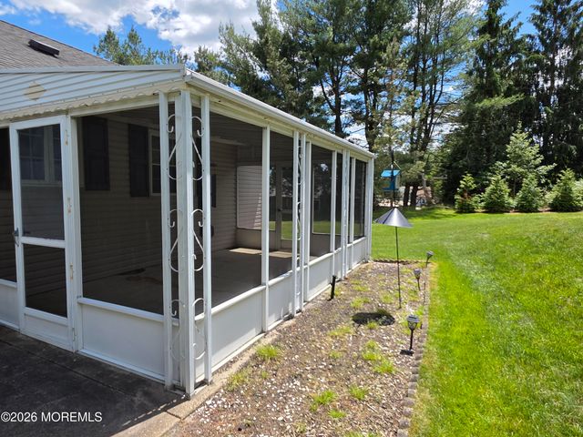 40 Birchwood Drive, Whiting, NJ 08759
