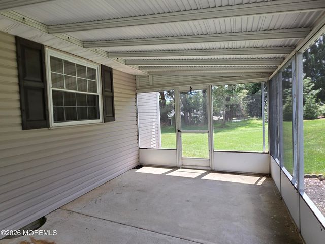 40 Birchwood Drive, Whiting, NJ 08759