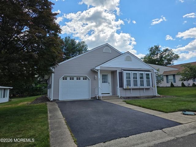 40 Birchwood Drive, Whiting, NJ 08759