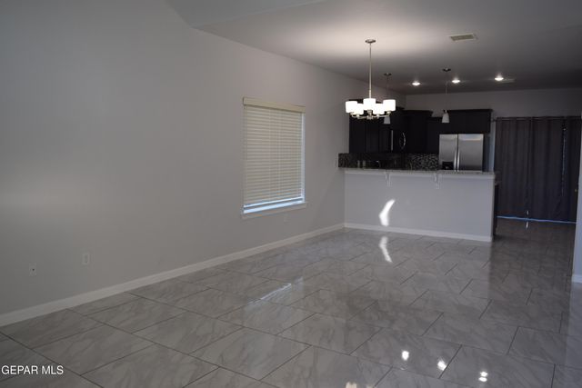 1103 Nickel Hill Avenue, Sunland Park, NM 88008