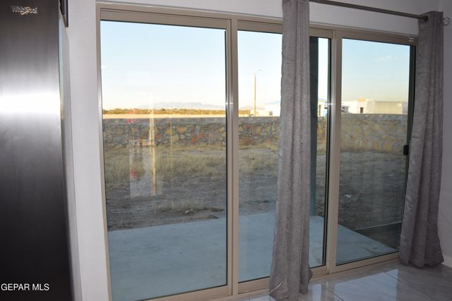 1103 Nickel Hill Avenue, Sunland Park, NM 88008