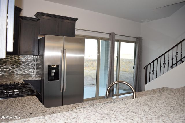 1103 Nickel Hill Avenue, Sunland Park, NM 88008