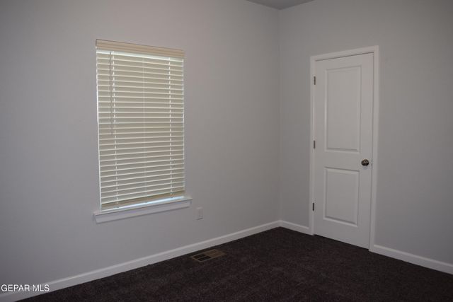 1103 Nickel Hill Avenue, Sunland Park, NM 88008