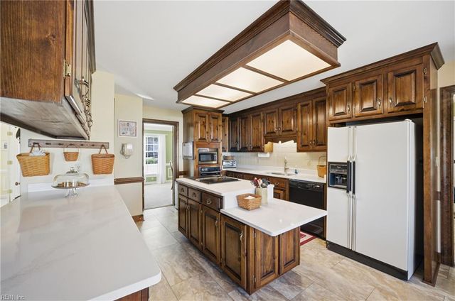 801 Chessie CT, Virginia Beach, VA 23464