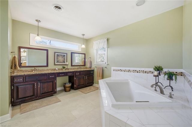 801 Chessie CT, Virginia Beach, VA 23464