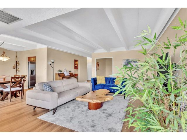 7877 E Mississippi Ave 301, Denver, CO 80247