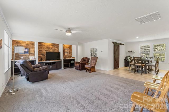 1940 Eastbrook Circle, Morganton, NC 28655