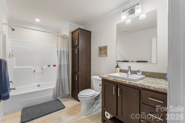 1940 Eastbrook Circle, Morganton, NC 28655