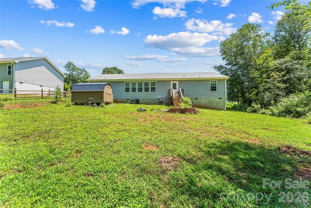 1940 Eastbrook Circle, Morganton, NC 28655