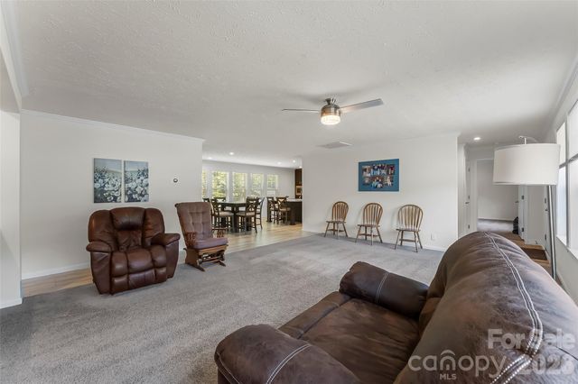 1940 Eastbrook Circle, Morganton, NC 28655