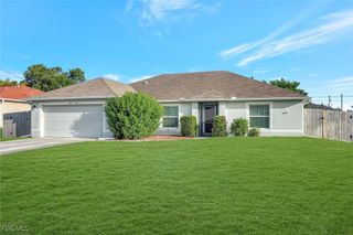 1205 SW 32nd TER, Cape Coral, FL 33914