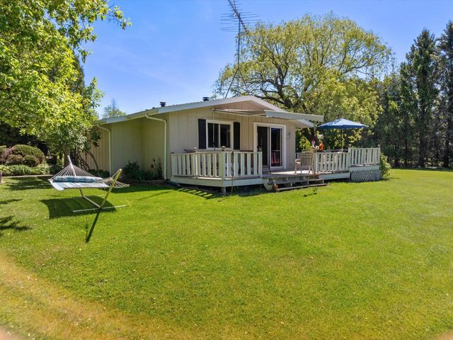 3815 W Twin LANE, Two Rivers, WI 54241