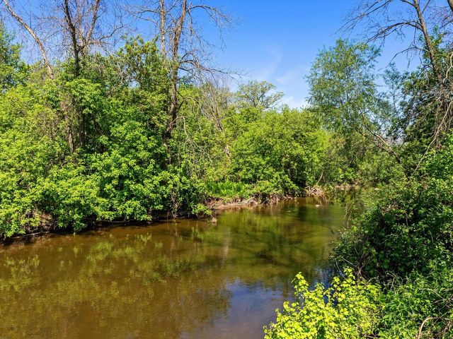 3815 W Twin LANE, Two Rivers, WI 54241