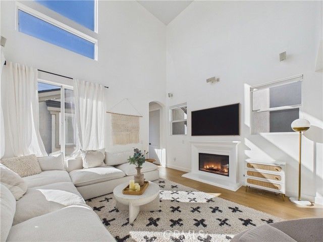 1201 Delaware Street, Huntington Beach, CA 92648