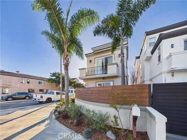 1201 Delaware Street, Huntington Beach, CA 92648