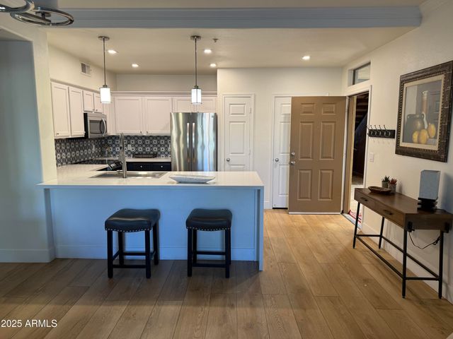 20100 N 78TH Place 1003, Scottsdale, AZ 85255