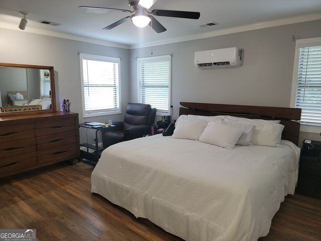 5104 Carole Place SW, Stone Mountain, GA 30087