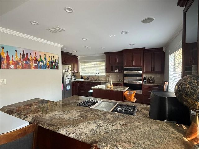 5505 White Pine Drive, Mobile, AL 36693