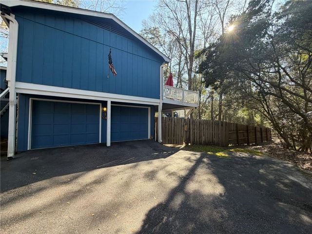 5505 White Pine Drive, Mobile, AL 36693