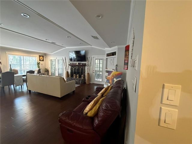 5505 White Pine Drive, Mobile, AL 36693