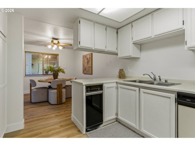 1621 Ne 113TH St, Vancouver, WA 98686