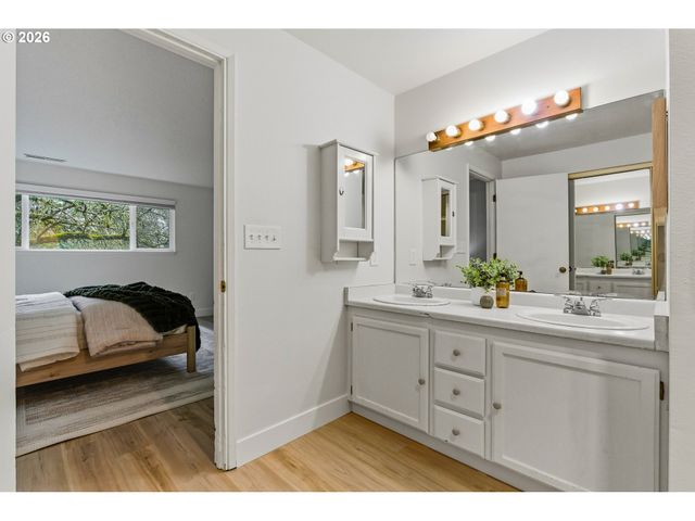 1621 Ne 113TH St, Vancouver, WA 98686