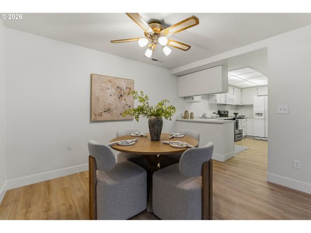 1621 Ne 113TH St, Vancouver, WA 98686