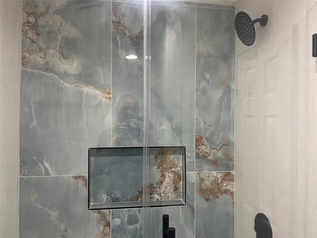 963 Coachlight, Houston, TX 77077