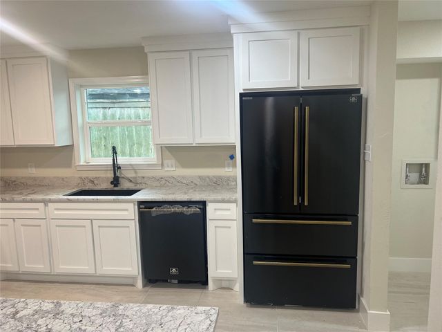 963 Coachlight, Houston, TX 77077