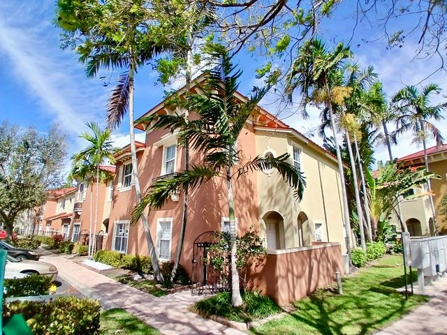 247 Lake Monterey Circle, Boynton Beach, FL 33426