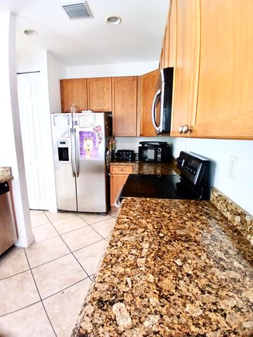 247 Lake Monterey Circle, Boynton Beach, FL 33426