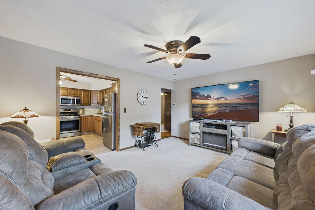 1474 Burke Avenue E, Maplewood, MN 55109 — photo 4