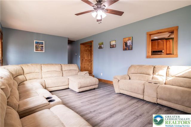 4043 Manor Drive, Hamilton Twp, PA 18360
