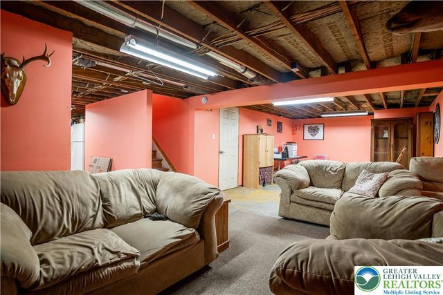 4043 Manor Drive, Hamilton Twp, PA 18360
