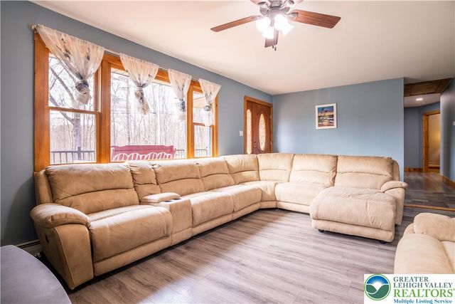 4043 Manor Drive, Hamilton Twp, PA 18360