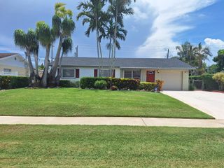 4972 Royal Court S, West Palm Beach, FL 33415