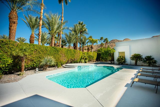 64910 Montevideo Way, Palm Springs, CA 92264