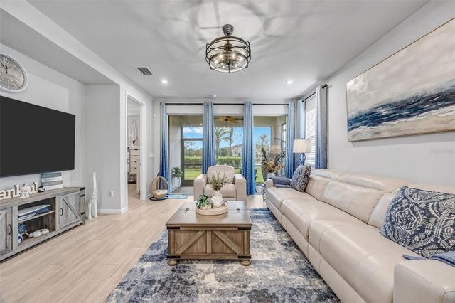 5886 TIMBERDALE AVENUE, Wesley Chapel, FL 33545