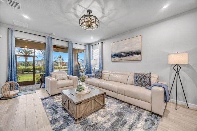 5886 TIMBERDALE AVENUE, Wesley Chapel, FL 33545