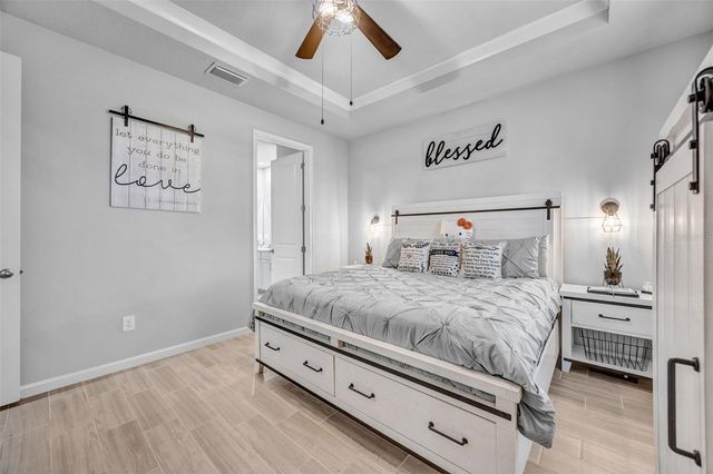 5886 TIMBERDALE AVENUE, Wesley Chapel, FL 33545