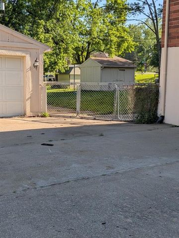 712 NE 113 Terrace, Kansas City, MO 64155