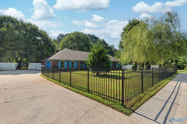 1589 Old Railroad Bed Road, Harvest, AL 35749