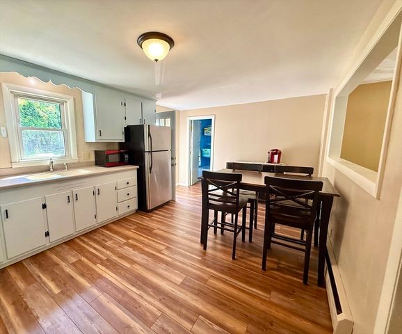9-R Gates Terrace, Sterling, MA 01564
