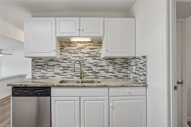 786 N First ST, Hampton, VA 23664