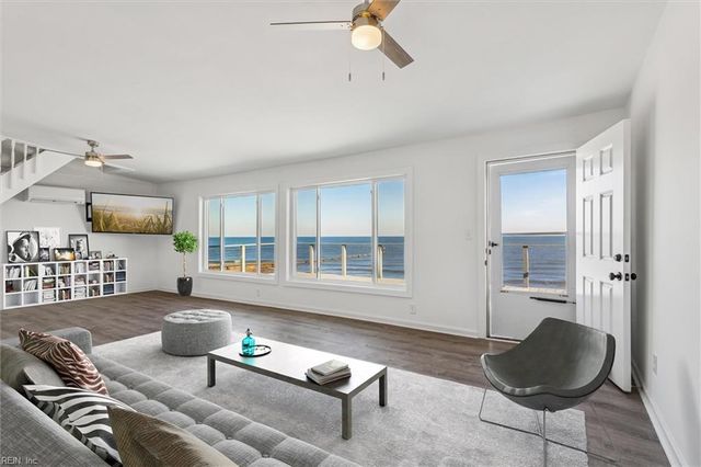 786 N First ST, Hampton, VA 23664