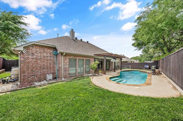 3972 Chapel Woods Blvd, Tyler, TX 75707