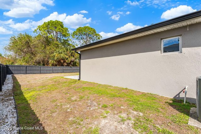 171 District Street SE, Palm Bay, FL 32909