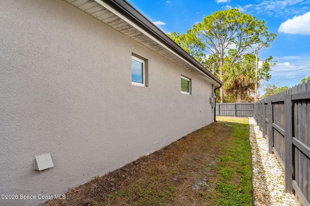 171 District Street SE, Palm Bay, FL 32909